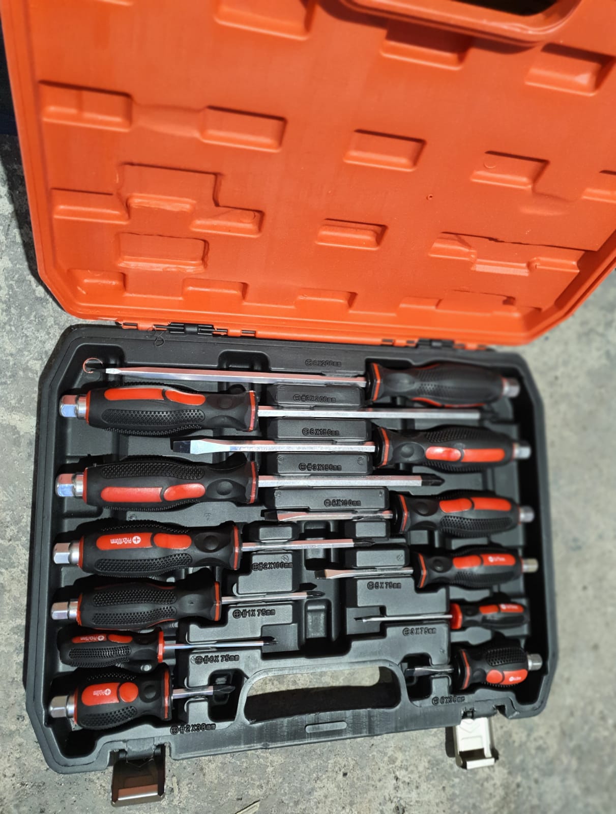 SL + PH 12PC Go Through Screwdriver Set