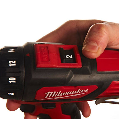 Milwaukee m12bdd-202x drill driver 2-12v-2ah redlithium batteries